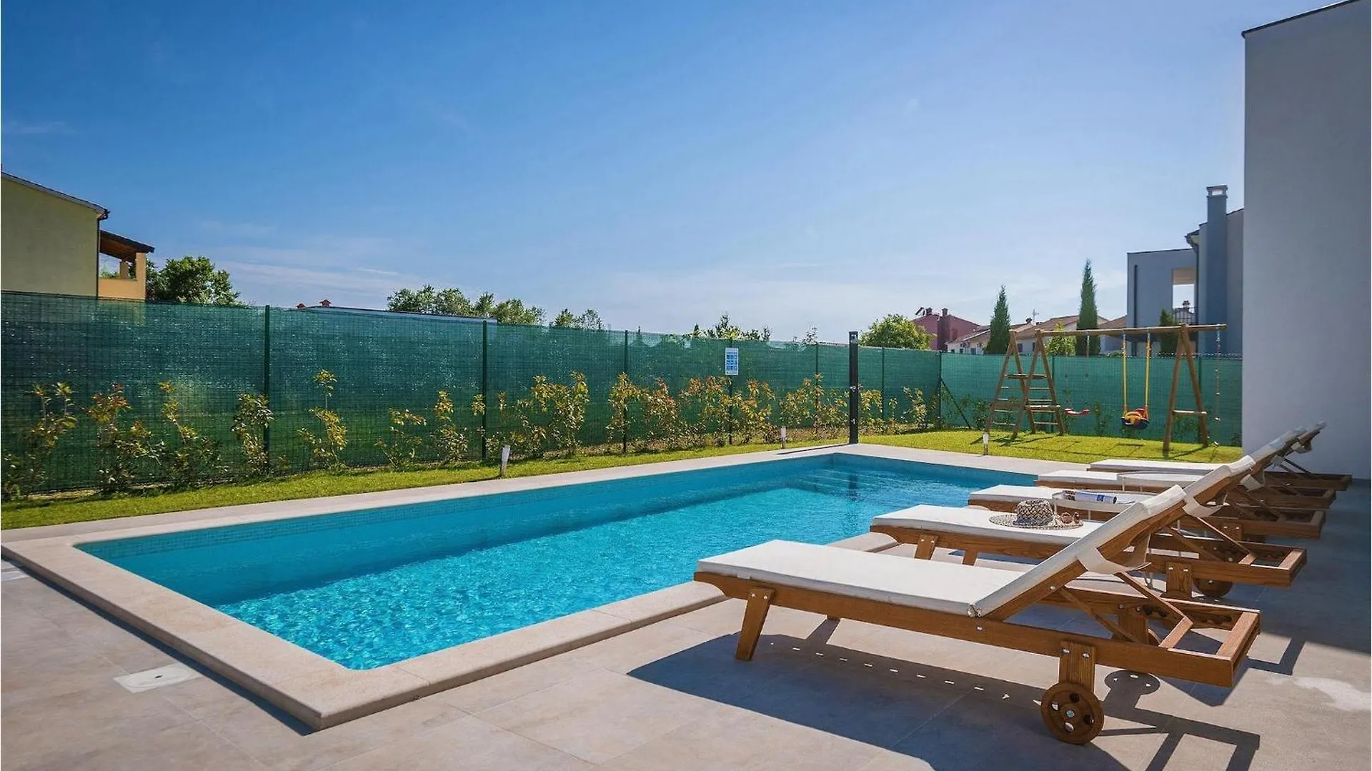 Villa Mateo Pula